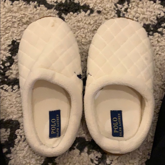 Slippers - Picture 2 of 5